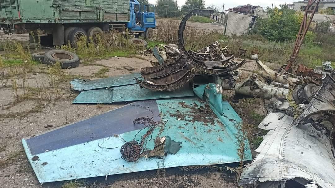 Обломки российского истребителя Су-34 / фото facebook.com/kpszsu