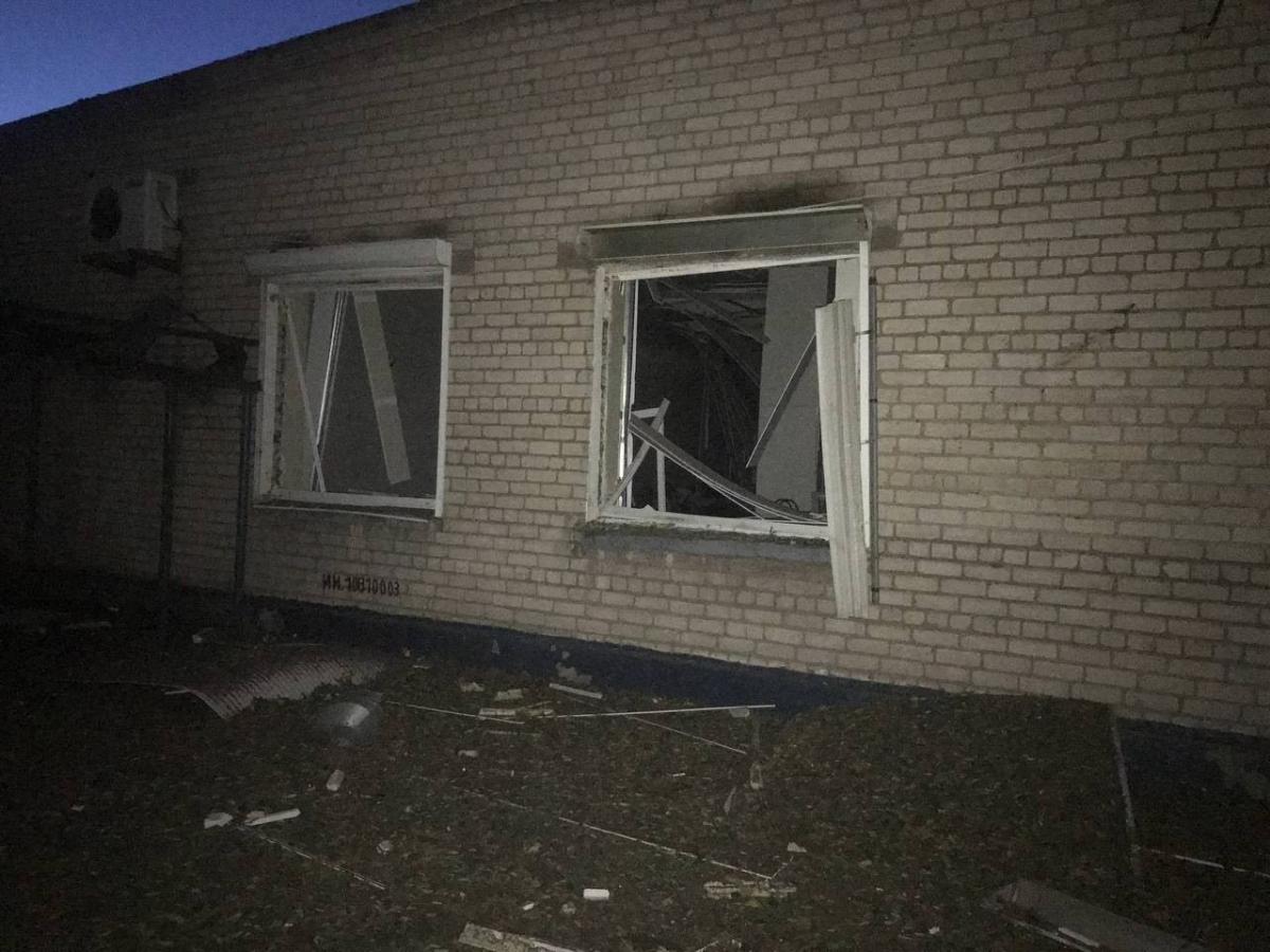 Утром враг снова атаковал Запорожье ракетами С-300: есть пострадавший / фото Александр Старух Утром враг снова атаковал Запорожье ракетами С-300: есть пострадавший / фото Александр Старух