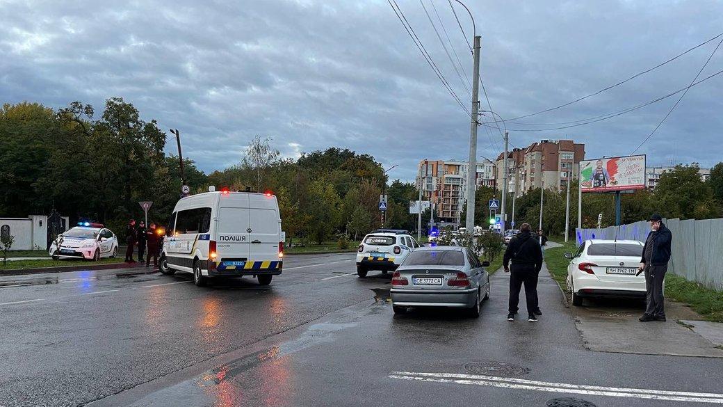 На месте работают правоохранители / фото общественное Черновцы