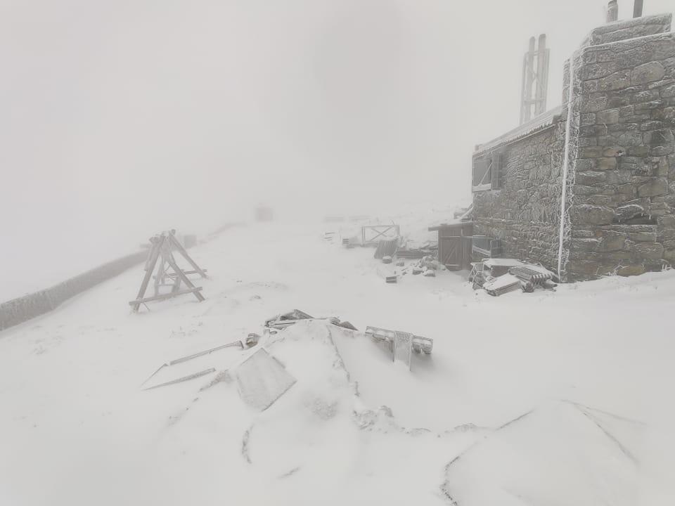 Карпаты замело снегом / фото Черногорский горный поисково-спасательный пост