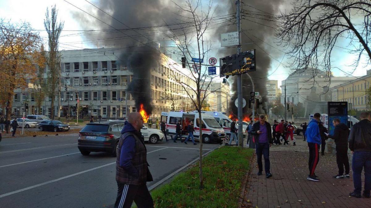 "Прилет" по центру Киева попал на видео / фото Эмине Джапаровой