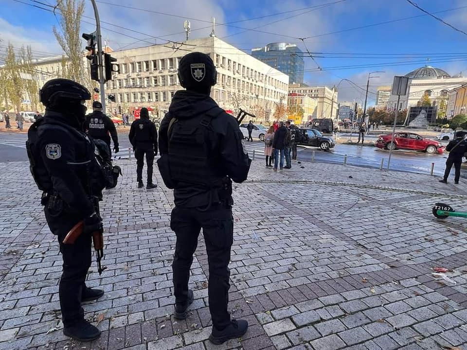 Росія обстріляла Київ ракетами 10 жовтня / фото НПУ Росія обстріляла Київ ракетами 10 жовтня / фото НПУ