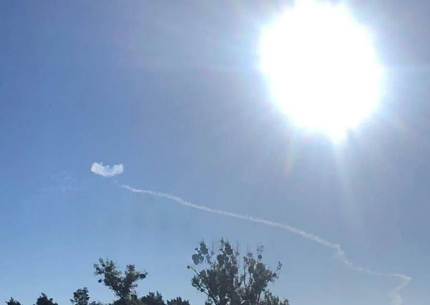 У двох областях України лунають звуки вибухів, працює ППО У двох областях України лунають звуки вибухів, працює ППО