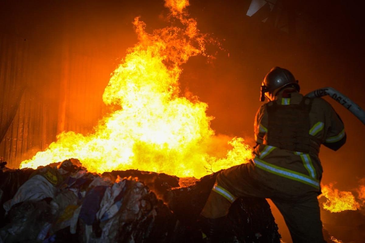 Противники на Львовщине попали в четыре подстанции / фото facebook.com/LVIVDSNS Противники на Львовщине попали в четыре подстанции / фото facebook.com/LVIVDSNS