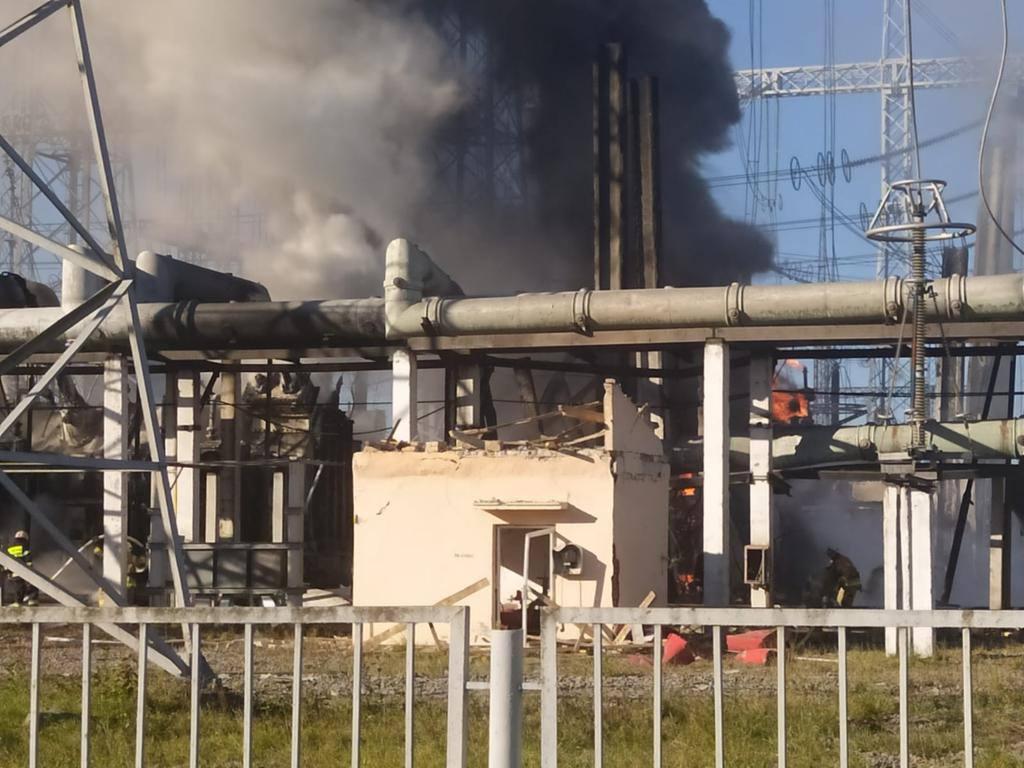 Наступного дня ворог завдав повторного удару по тих самих електропідстанціях / фото Львівська обласна прокуратура Наступного дня ворог завдав повторного удару по тих самих електропідстанціях / фото Львівська обласна прокуратура