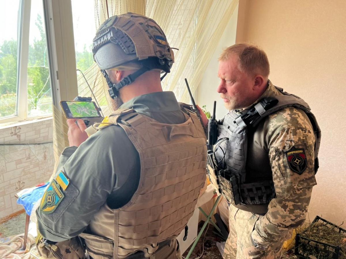 Гончар: захистити операторів дрону повністю неможливо, бо боротьба йде з обох сторін / фото Аеророзвідка Гончар: захистити операторів дрону повністю неможливо, бо боротьба йде з обох сторін / фото Аеророзвідка