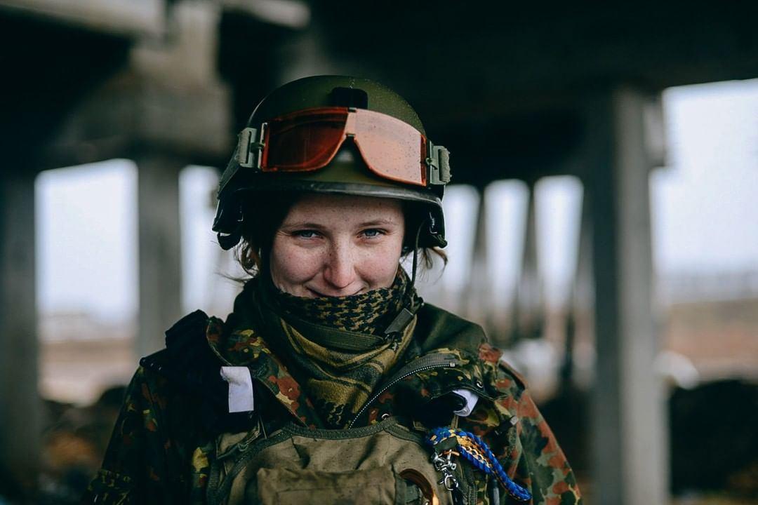 Отменены все ограничения для доступа военнослужащих-женщин ко всем должностям / фото facebook.com/olenazelenska.official Отменены все ограничения для доступа военнослужащих-женщин ко всем должностям / фото facebook.com/olenazelenska.official