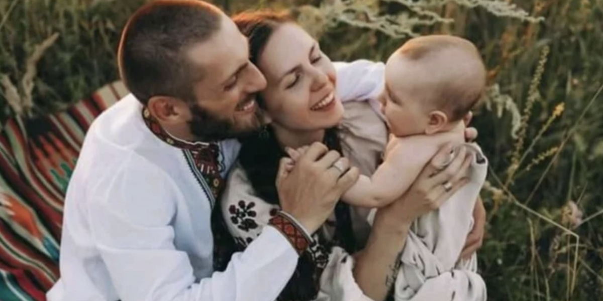 Дружина загиблого 'азовця' поділилася своїм болем: ніколи не зможе поховати чоловіка Дружина загиблого 'азовця' поділилася своїм болем: ніколи не зможе поховати чоловіка