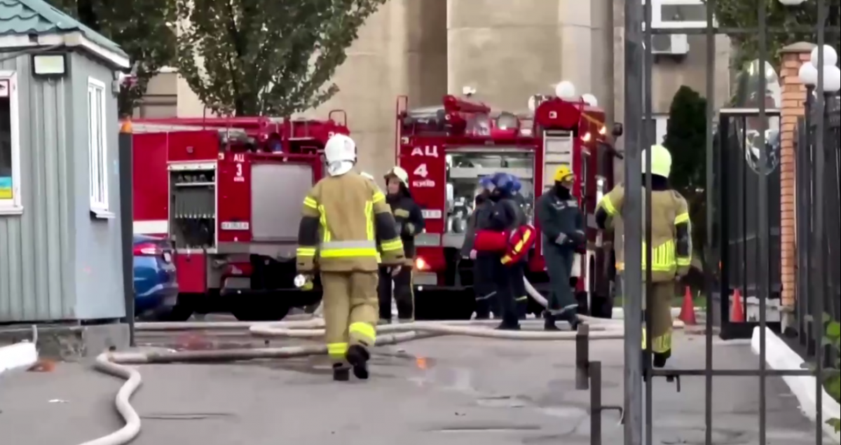 Київ атакували дронами / скрін відео Київ атакували дронами / скрін відео