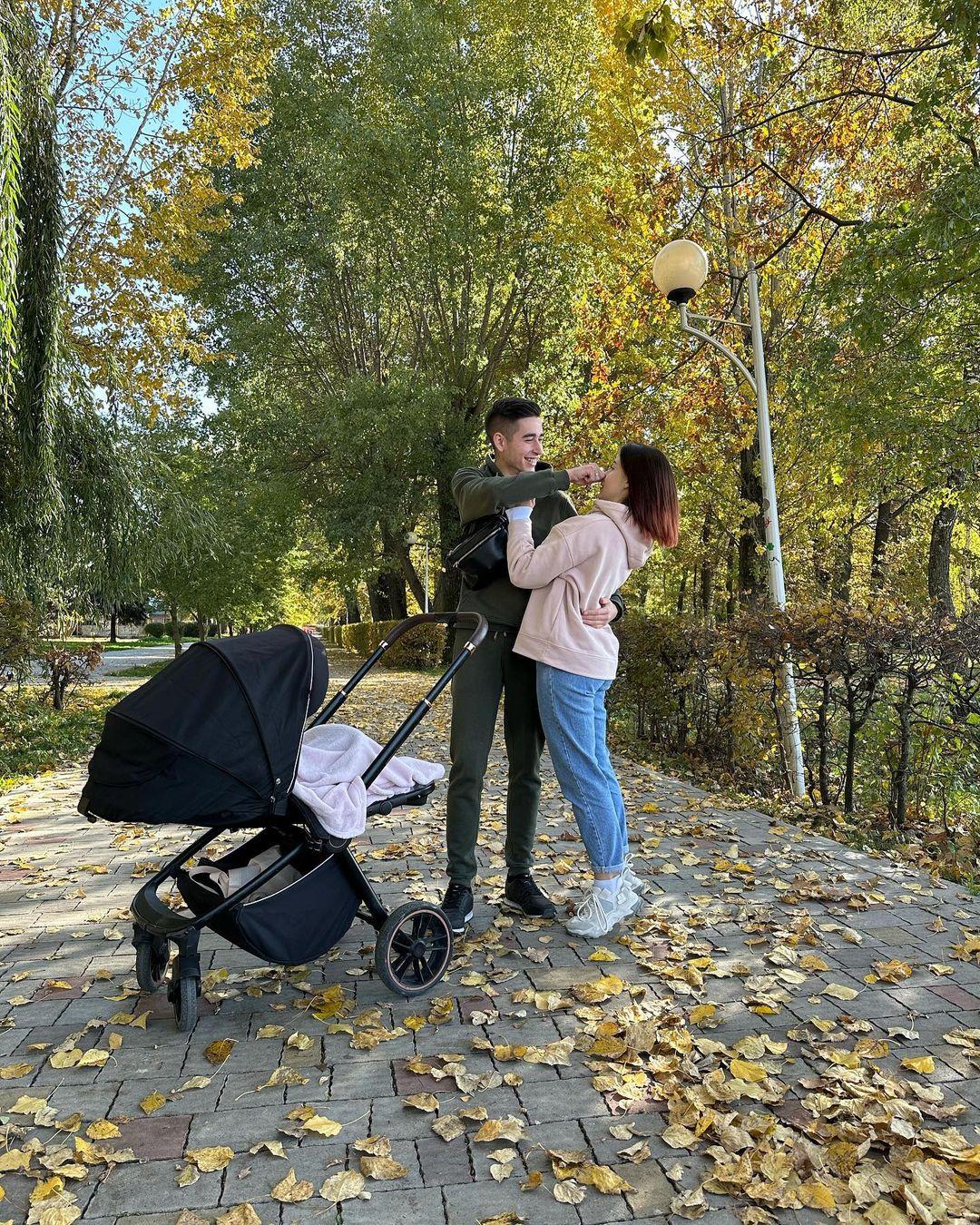 Роман Сасанчин с семьей / instagram.com Роман Сасанчин с семьей / instagram.com