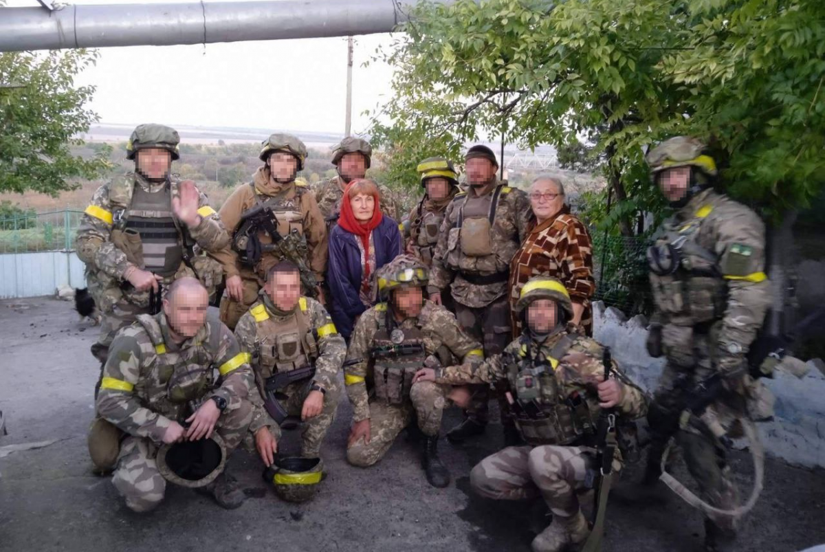 Наталія Старостіна по дорозі зустріла два десятки українських військових / фото надане Наталією Старостіною