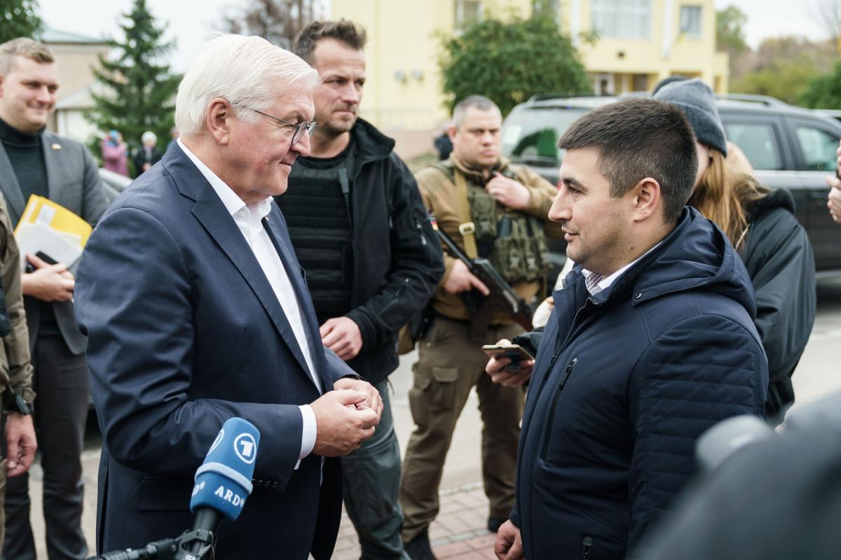 Президент Німеччини Штайнмаєр під час візиту до України провів годину в укритті / фото уряд Німеччини Президент Німеччини Штайнмаєр під час візиту до України провів годину в укритті / фото уряд Німеччини