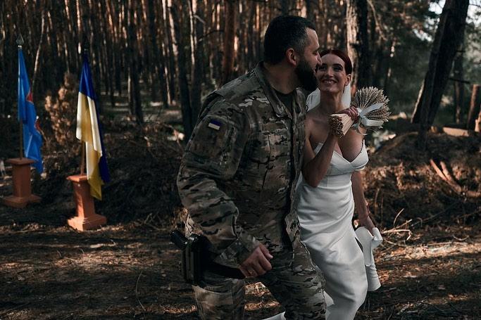 Євгенія Емеральд з чоловіком / instagram.com/emerald.evgeniya Євгенія Емеральд з чоловіком / instagram.com/emerald.evgeniya