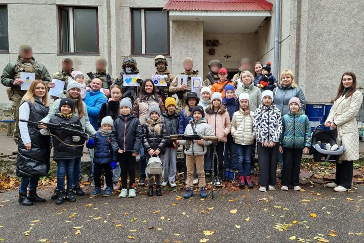 В Тернополе дети приобрели тепловизор для защитников Украины / фото Нацгвардия