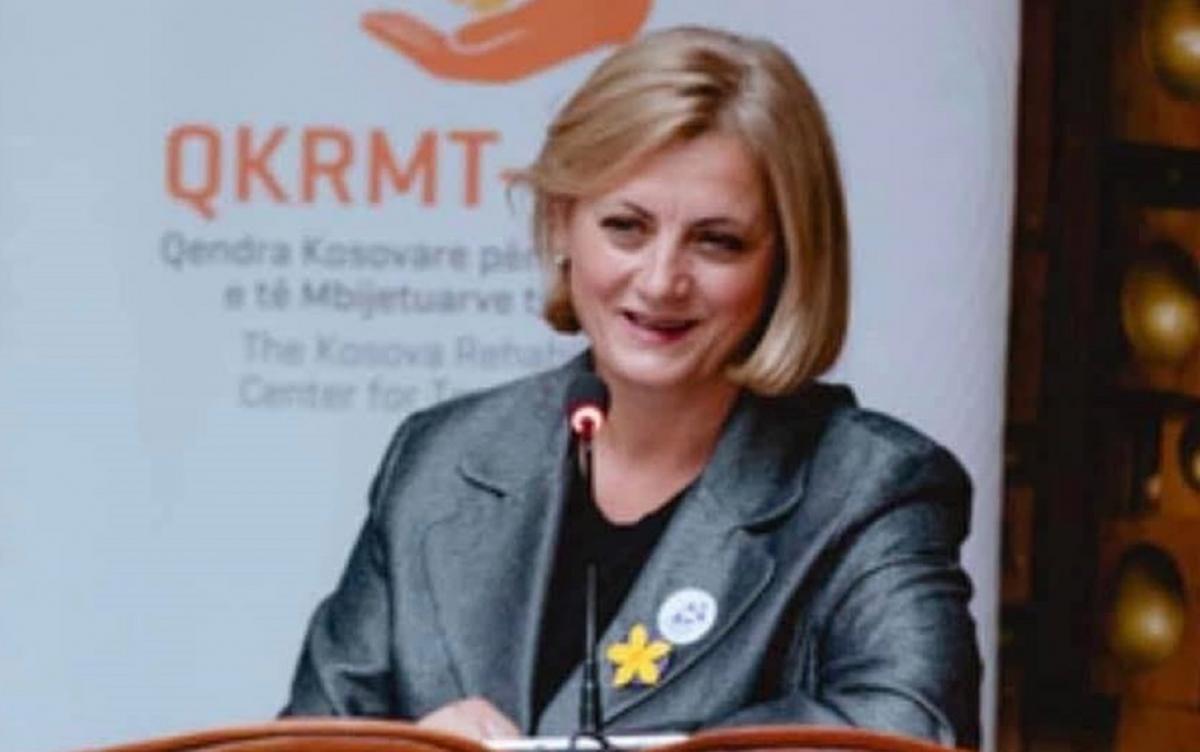 Пані Феріде зауважує, що деякий час існувала дилема: постраждалі жінки хотіли, щоб їхні голоси почули, але відкрито говорити не могли / Фото: Facebook Феріде Рушіті Пані Феріде зауважує, що деякий час існувала дилема: постраждалі жінки хотіли, щоб їхні голоси почули, але відкрито говорити не могли / Фото: Facebook Феріде Рушіті