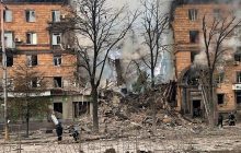Удар оккупантов по Запорожью: известно об одной погибшей, еще 21 человека удалось спасти