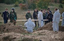 У Лимані виявлено близько 200 одиночних та одну братську могилу (фото)