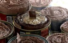 Окопні свічки: як їх виготовляють та чому вони - чарівна паличка для військових (відео)