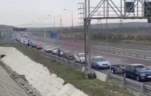 На Кримському мосту утворився кілометровий затор, росіяни тікають з півострова – росЗМІ