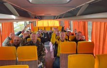 Відбувся черговий обмін полоненими: 20 захисників України повернулися додому (фото, відео)