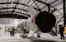 Ракету-носій для першого в історії пуску з Британії привезли на космодром в Корнуоллі (фото)