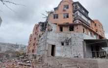 Пошкоджені будинки й теплотраса: ворог вночі завдав ракетного удару по Миколаєву (фото)