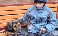 У Бахмуті врятували хлопчика: його батько та вагітна матір загинули під обстрілом (відео)