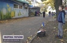 8-річний хлопчик, який жив у Росії, збирає гроші для українських військових (відео)