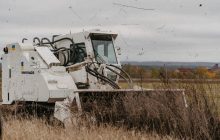 Україна придбала найефективнішу машину для розмінування територій (фото)
