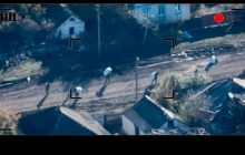 Российские войска убегали от ВСУ с мешками награбленного на спинах (фото)