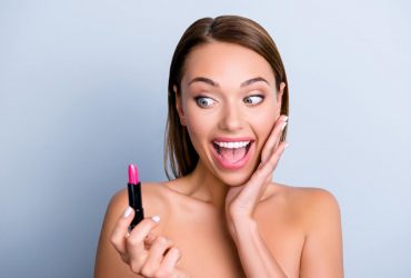Как выбрать цвет помады по знаку Зодиака, чтобы привлекать мужчин