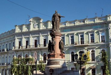 A stumbling monument: why does Odessa have a monument to Catherine II