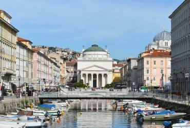 Популярний регіон в Італії оплатить туристам проїзд у поїздах заради екології