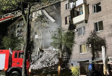 Ракетна атака по Запоріжжю: загинула людина, багато поранених (фото)