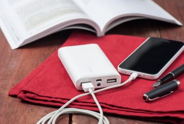 Можно ли прерывать зарядку аккумулятора смартфона: ответ многих удивит