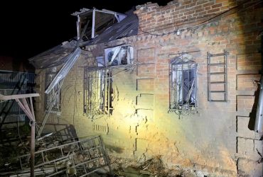 Росіяни випустили по Нікополю понад сто снарядів, поранено жінку з дитиною