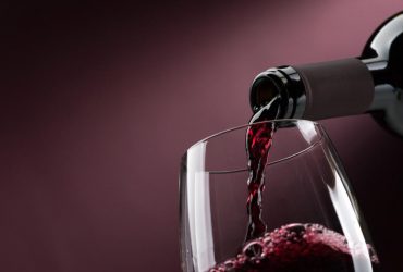 Додавання соди у вино: простий прийом, про який повинні знати всі