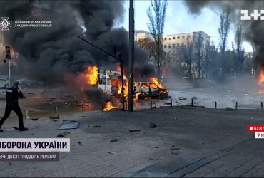 Київ оговтується від обстрілів: віялові відключення світла і полагоджені місця влучань