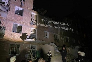 Окупанти вдарили по багатоповерхівці в Миколаєві (фото)