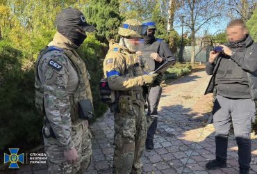 Собирала для РФ налоги с местного населения: в Купянске задержали пособницу оккупантов (фото)