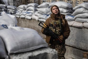 Украинская парамедик рассказала, к чему надо быть готовым женщинам, решившим идти в ВСУ