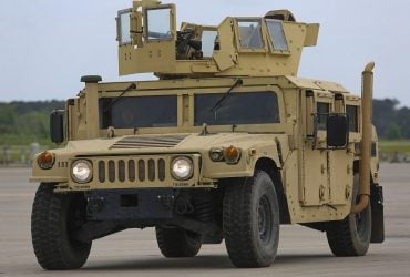 США передадут Украине 2000 внедорожников Humvee: в Forbes рассказали, как они помогут ВСУ