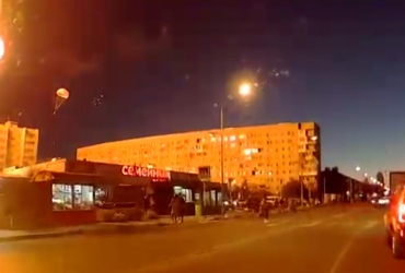 Момент крушения военного Су-34 в российском Ейске: появилось эпичное видео