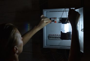 Жителів Київщини попередили про ймовірність триваліших відключень електроенергії