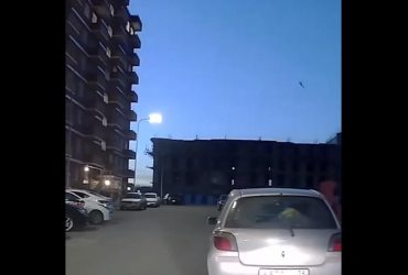 Момент падения самолета в РФ попал на видео