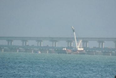На Кримському мосту внаслідок вибуху обвалився проліт: що відомо на цей час