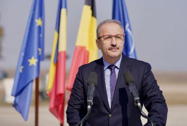 Закликав до переговорів з РФ: міністр оборони Румунії йде з посади після скандальних заяв щодо України