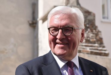 Німеччина обіцяє передати Україні ще дві РСЗВ Mars II та гаубиці