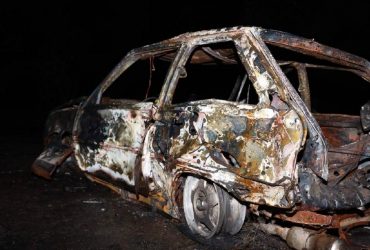 Удар по Дніпру: вагітна жінка заживо згоріла в авто біля розбомбленої АЗС