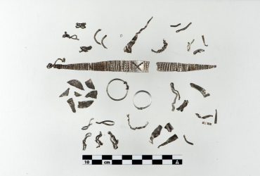 Перстни, браслеты и ожерелье: в Норвегии нашли исключительный клад эпохи викингов (фото)